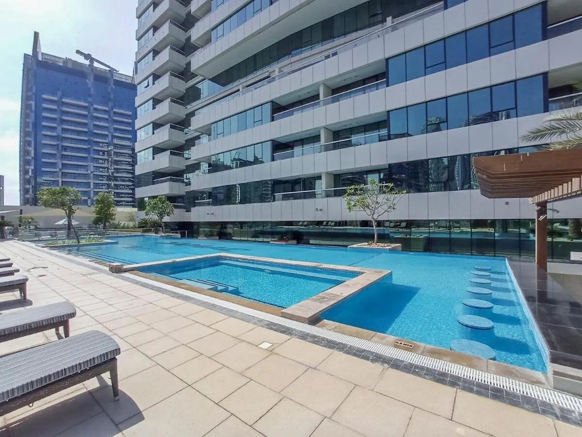 Apartment Beautifully Designed 3Br With Canal Views In Business Bay Dubai