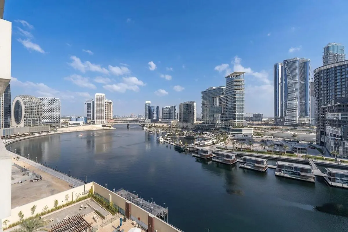 Apartamento Beautifully Designed 3Br With Canal Views In Business Bay Dubai