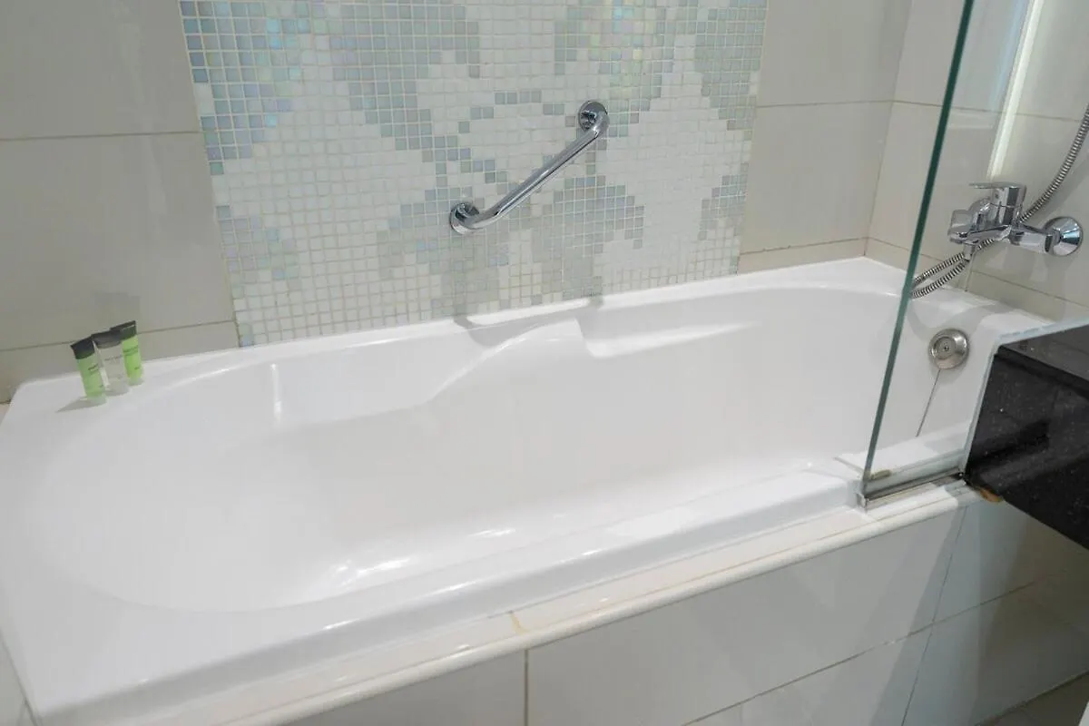 Beautifully Designed 3Br With Canal Views In Business Bay Dubai 0*,  Emirados Árabes Unidos