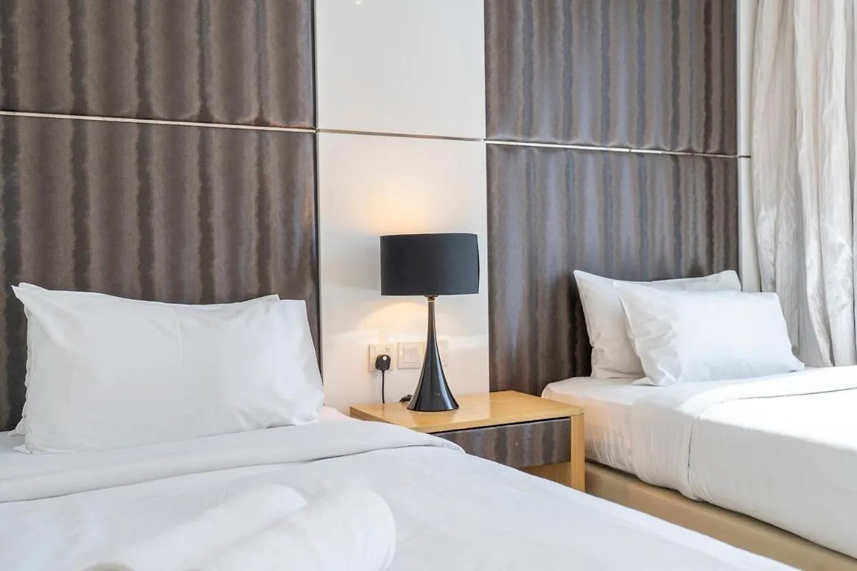 Beautifully Designed 3Br With Canal Views In Business Bay Dubai