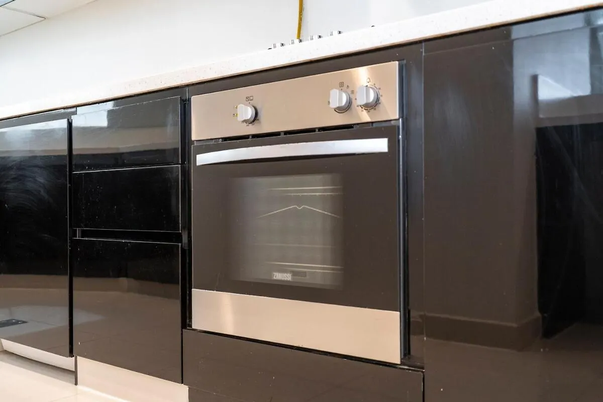 Beautifully Designed 3Br With Canal Views In Business Bay Dubai Apartamento