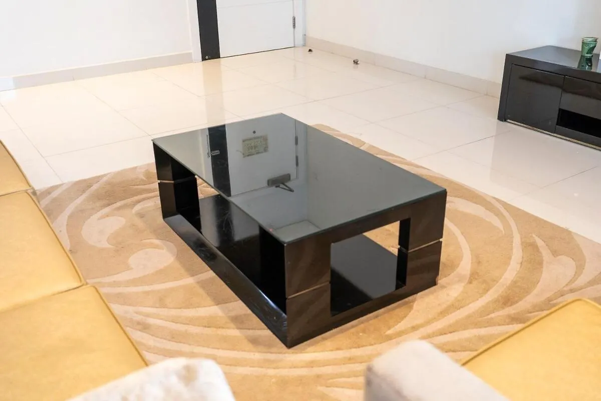 Beautifully Designed 3Br With Canal Views In Business Bay Dubai