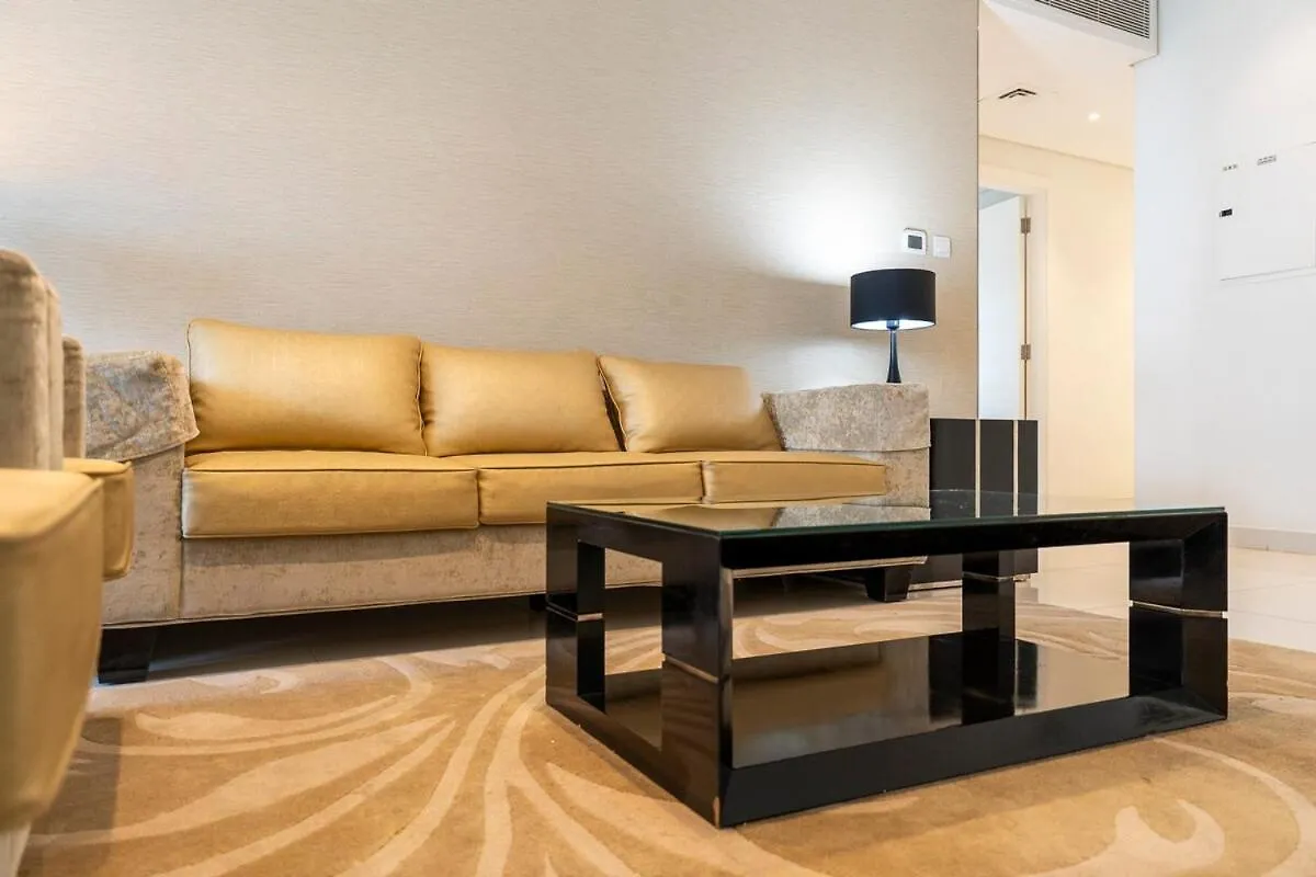 Beautifully Designed 3Br With Canal Views In Business Bay Dubai