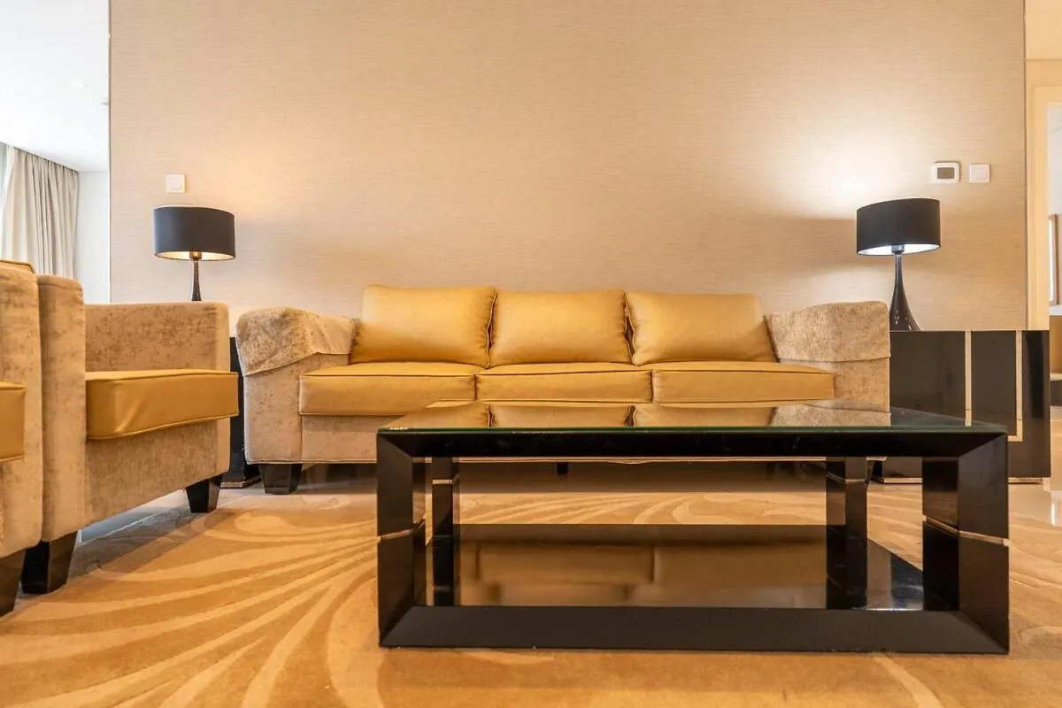 Beautifully Designed 3Br With Canal Views In Business Bay Dubai Emirados Árabes Unidos