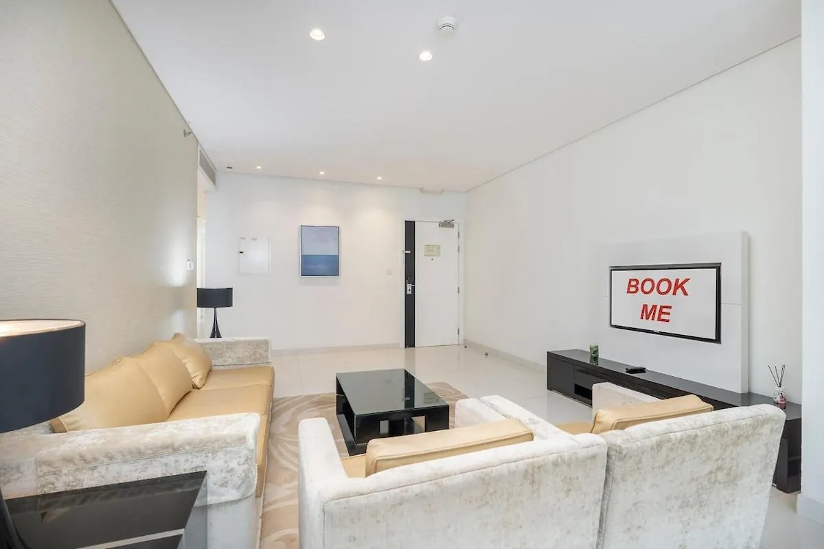 Beautifully Designed 3Br With Canal Views In Business Bay Dubai 0*,  Emirados Árabes Unidos
